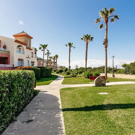 Urbanizacion De Lujo En Zahara De Atunes Con Acceso Privado A Playa, Piscina, Paddle